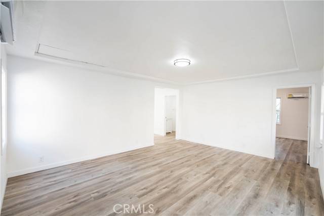 Inglewood, CA 90302,848 W Beach AVE