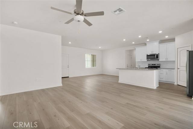 Apple Valley, CA 92307,14811 Indigo