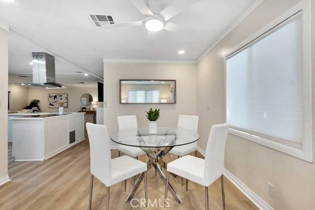 Chatsworth, CA 91311,21001 Plummer 82