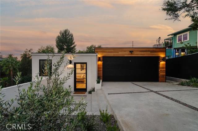 Los Angeles, CA 90042,5240 Barker DR