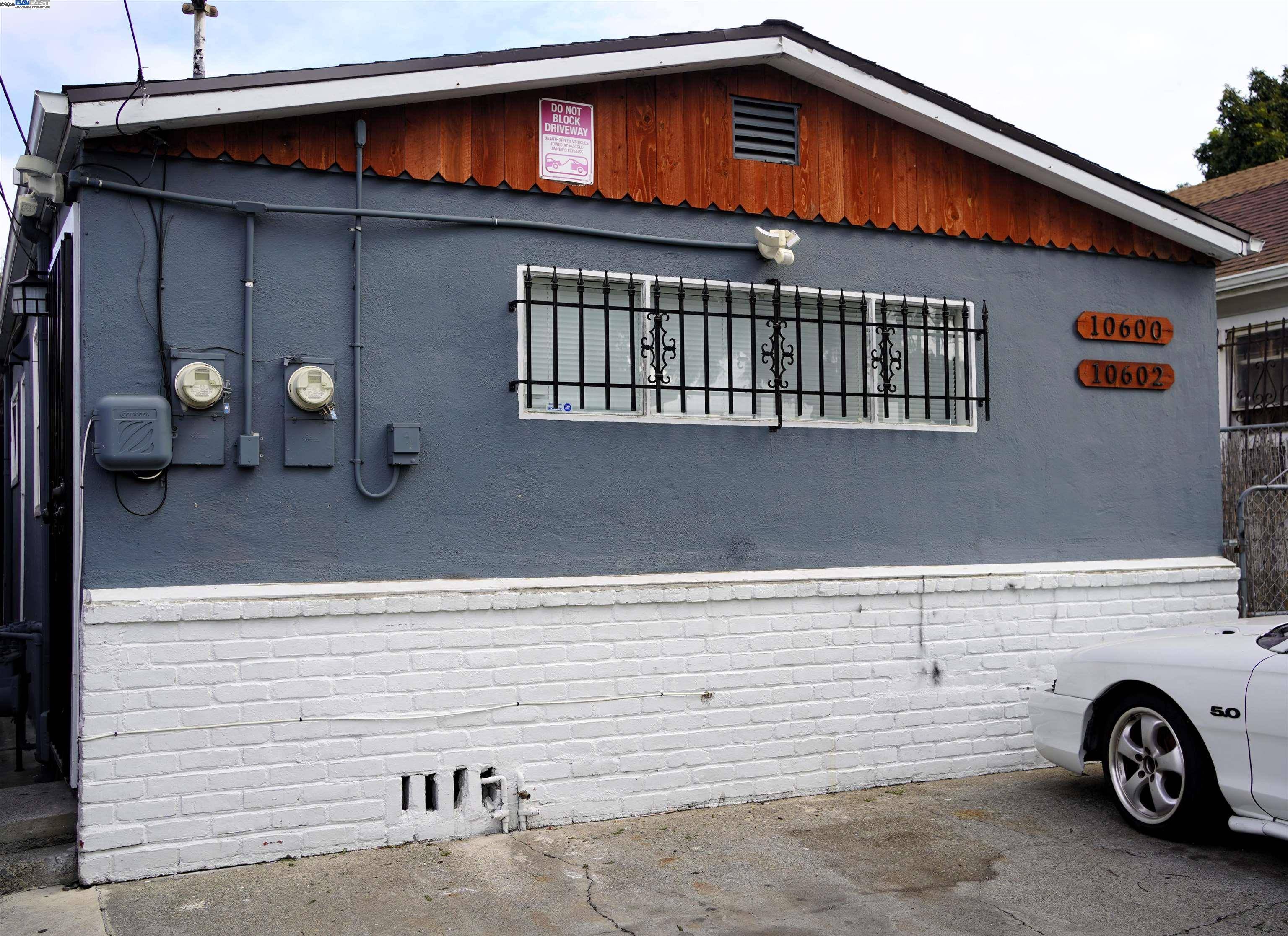 Oakland, CA 94603,10600 Pippin St