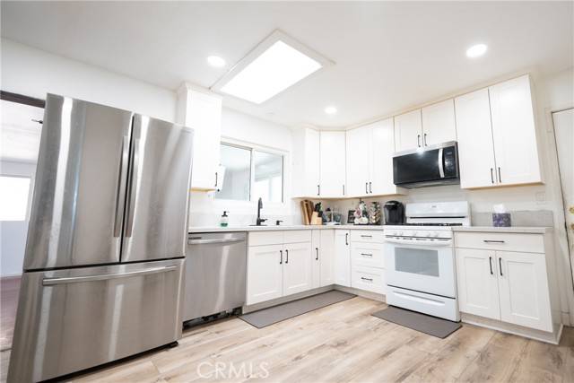 Rialto, CA 92376,822 E Virginia ST