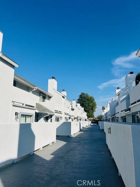 Van Nuys, CA 91406,7304 Balboa BLD C