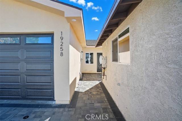 Reseda, CA 91335,19258 Strathern St.