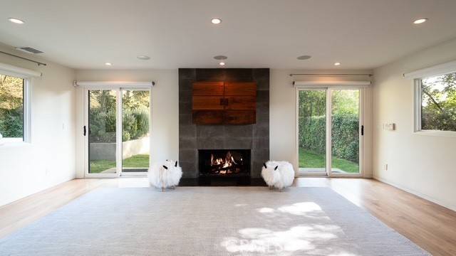 Brentwood, CA 90049,13501 Bayliss