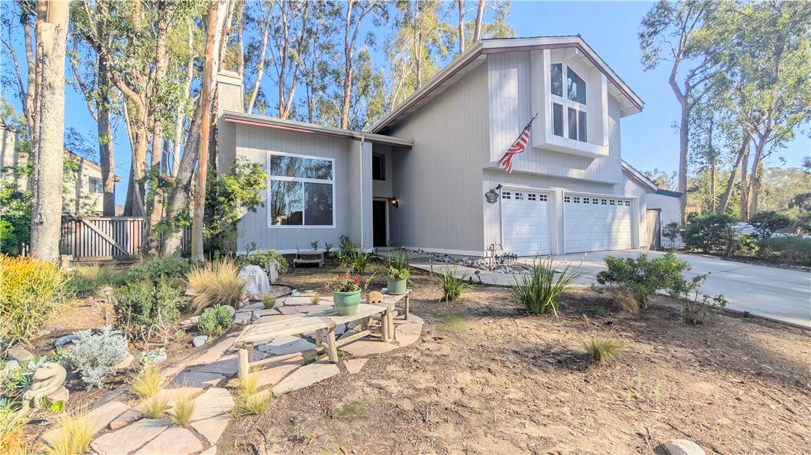 Lake Forest, CA 92630,22052 Trailway LN