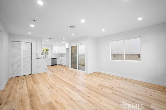 Glendale, CA 91201,1166 Allen AVE C