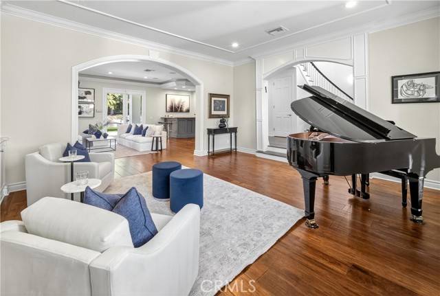 Calabasas, CA 91302,25527 Hamilton CT