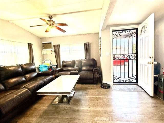 Torrance, CA 90502,22335 S Vermont 10