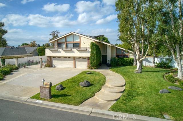 Yorba Linda, CA 92886,5671 Via Ceresa