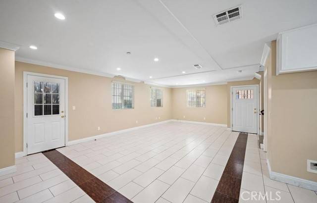 Los Angeles, CA 90003,6616 S Figueroa