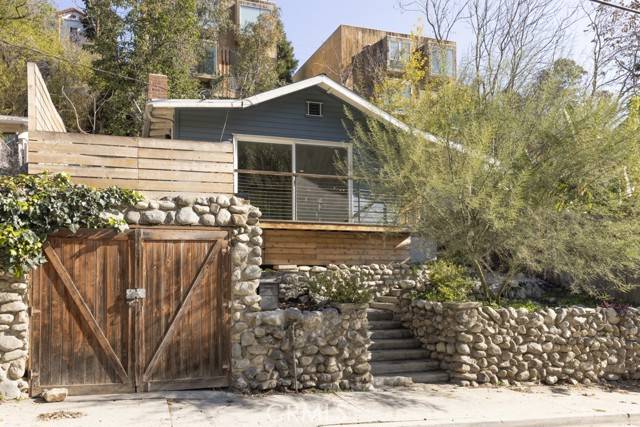 Los Angeles, CA 90065,336 Museum DR