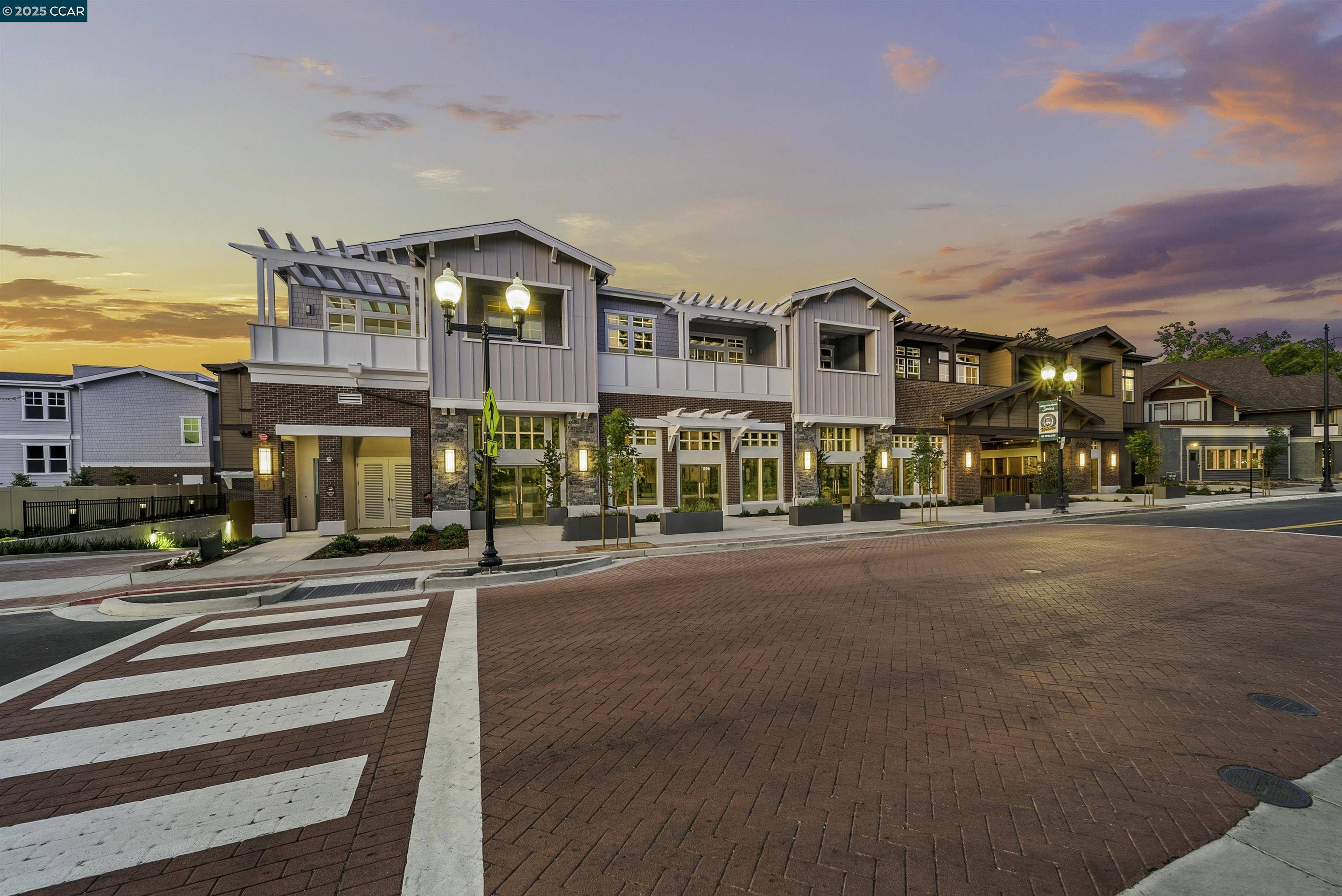 Danville, CA 94526,600 Hartz Ave 201