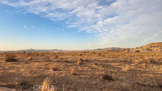 Apple Valley, CA 92308,0 Del Oro