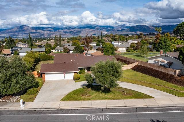 Redlands, CA 92373,645 E Sunset