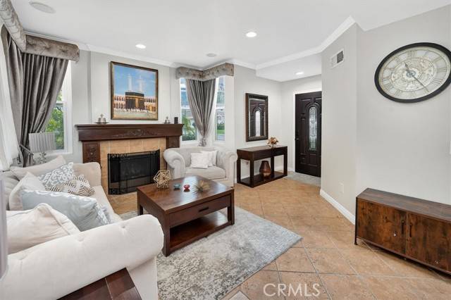 Canyon Country, CA 91351,26530 Goldfinch