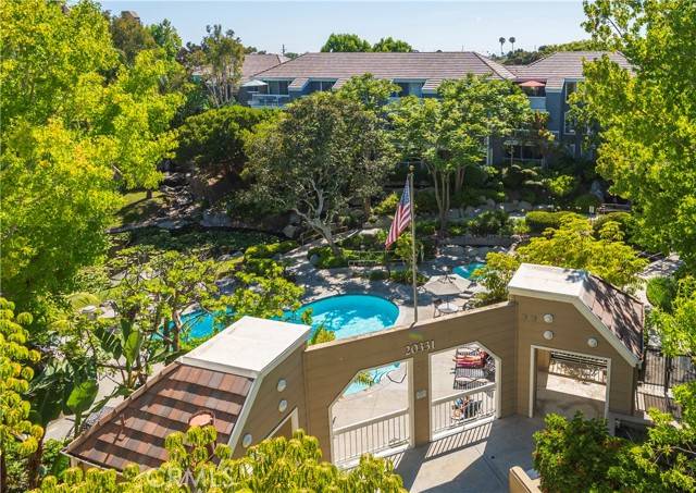 Huntington Beach, CA 92646,20331 Bluffside CIR A407