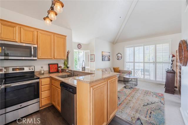 Huntington Beach, CA 92646,20331 Bluffside CIR A407