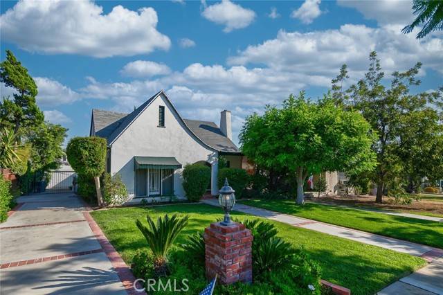 Burbank, CA 91501,1042 E Tujunga