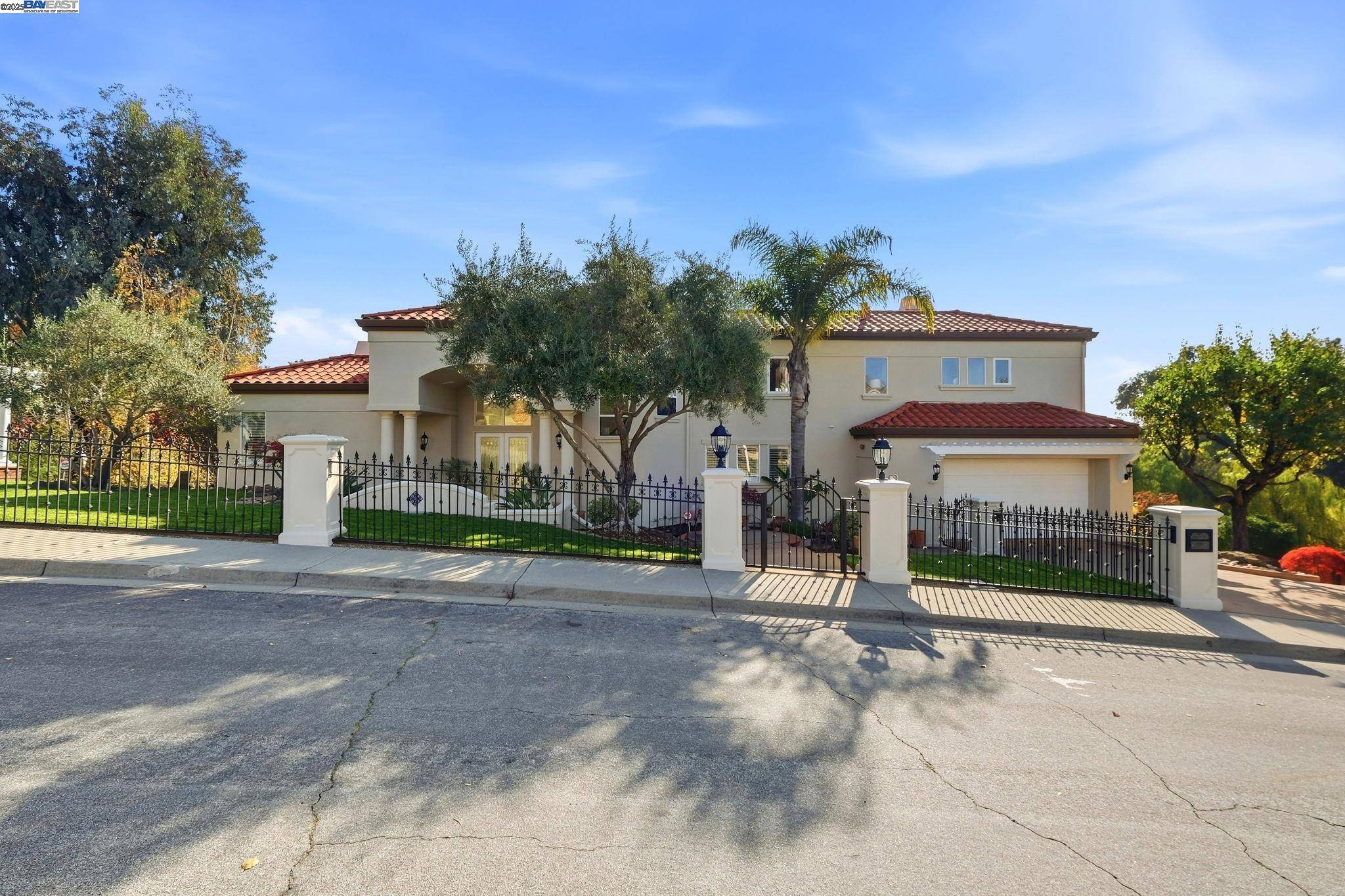 Fremont, CA 94539,61 Montclaire Dr