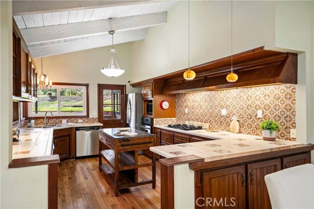 Calabasas, CA 91302,2171 McKain ST