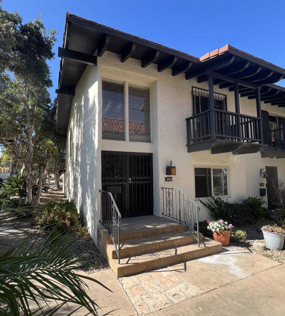 San Diego, CA 92110,4241 Loma Riviera LN