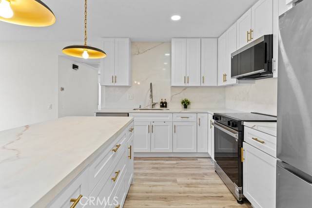 Lake Forest, CA 92630,21921 Rimhurst Dr. 128-F