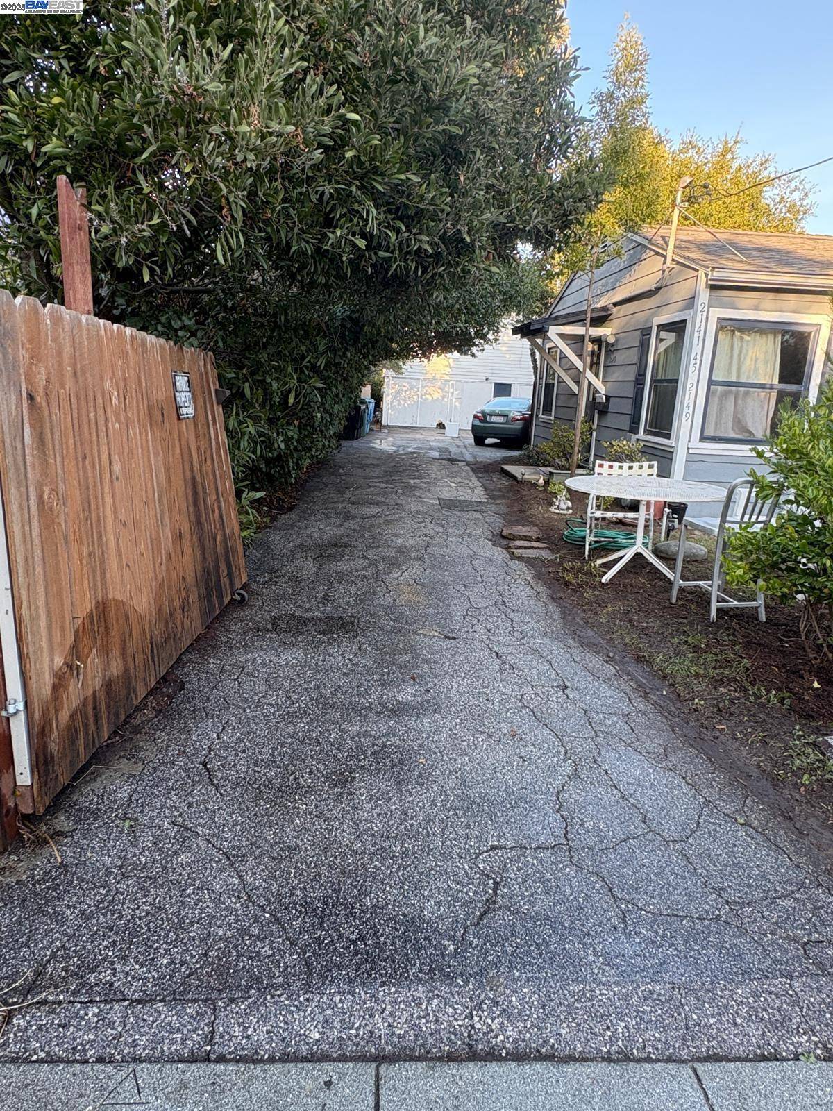 Palo Alto, CA 94306,2145 COLUMBIA St