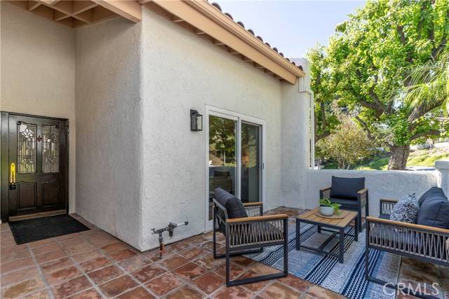 Calabasas, CA 91302,24412 Voltara CT