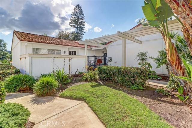 Laguna Woods, CA 92637,3285 San Amadeo A