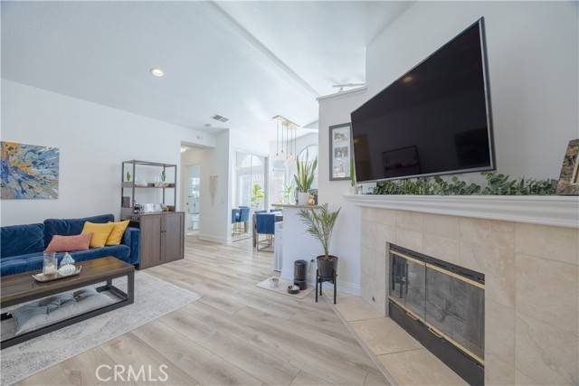 Lake Forest, CA 92610,19431 Rue De Valore 37A