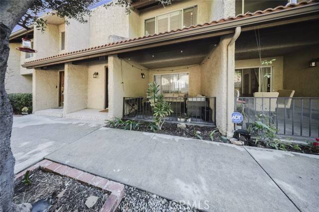 Burbank, CA 91504,9775 Via Roma