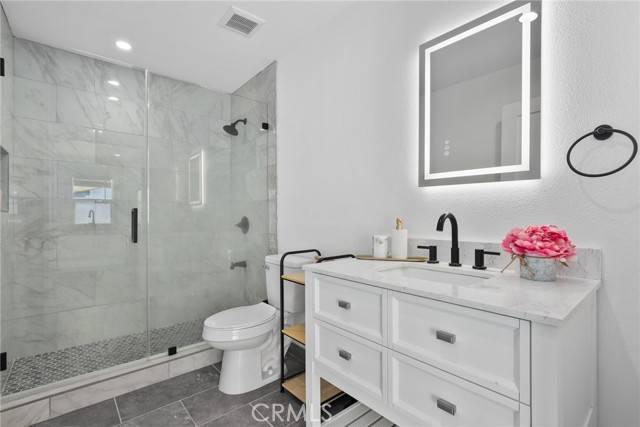 Burbank, CA 91505,2129 N Pepper ST