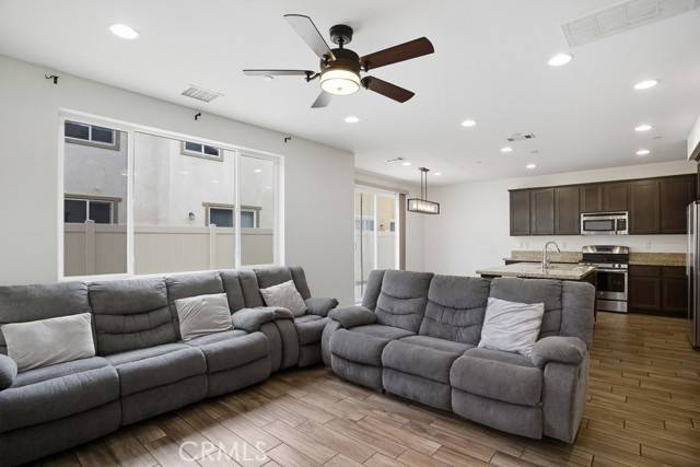 Canyon Country, CA 91351,26906 Trestles