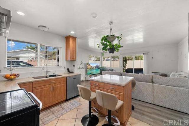 El Cajon, CA 92021,1409 Five D DR