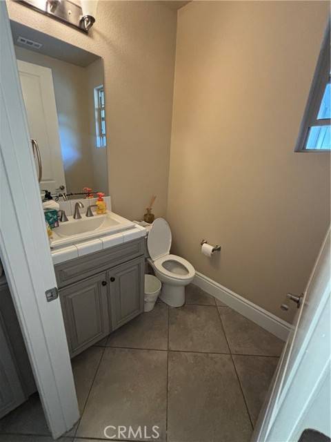 Irvine, CA 92618,164 Pavilion PARK