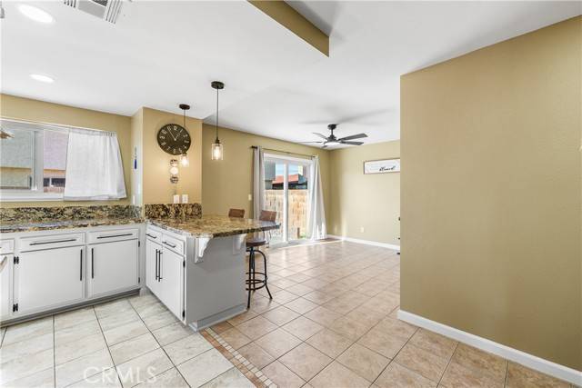 Lancaster, CA 93535,43743 Alain CT