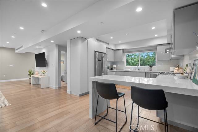 14157 Tiara ST 101, Sherman Oaks, CA 91401