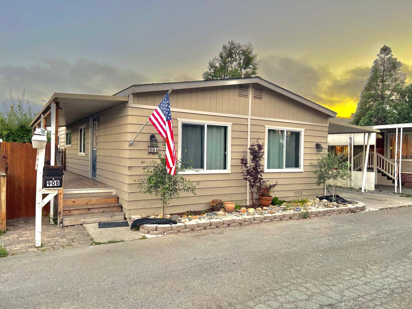 Watsonville, CA 95076,49 Blanca LN 908