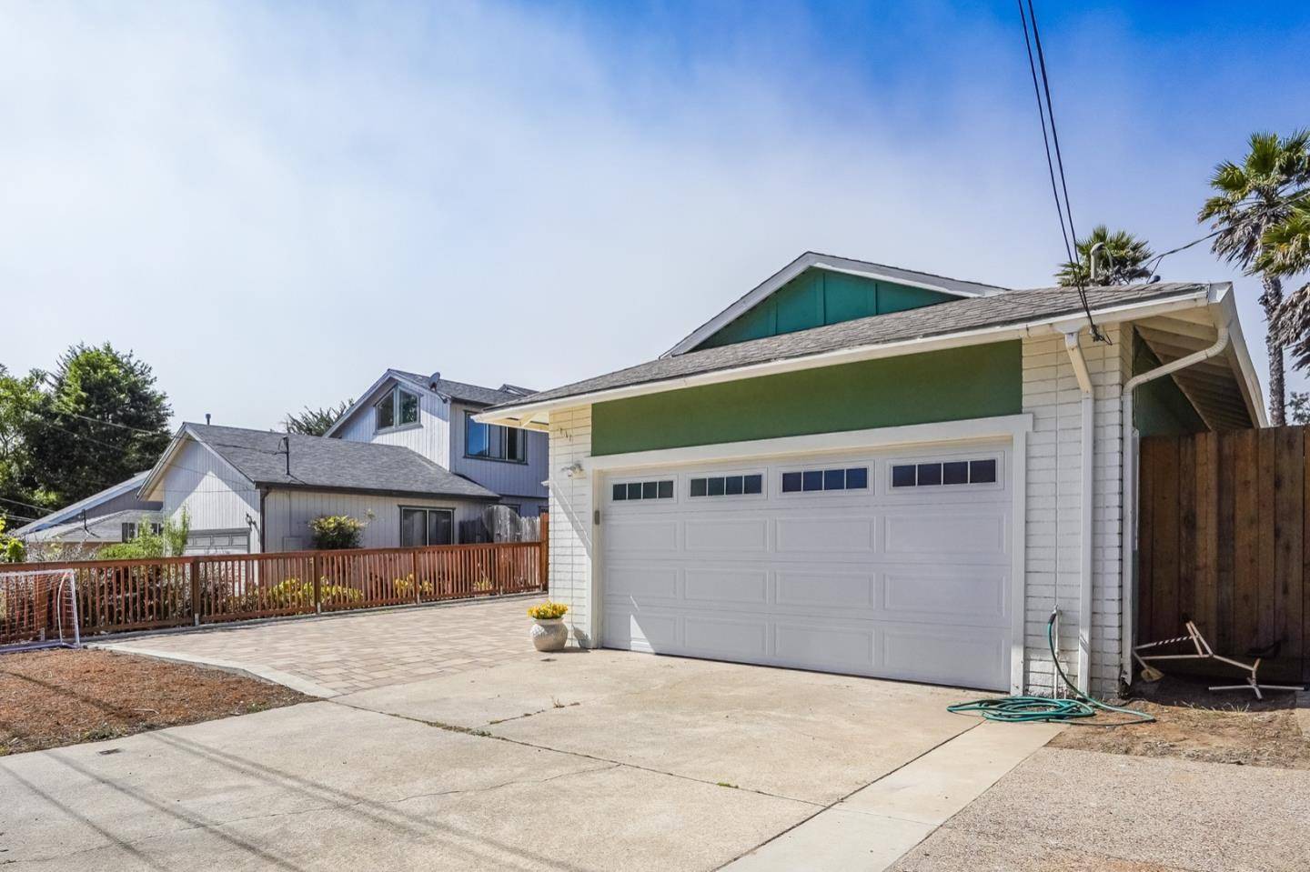 Moss Beach, CA 94038,441 Terrace AVE