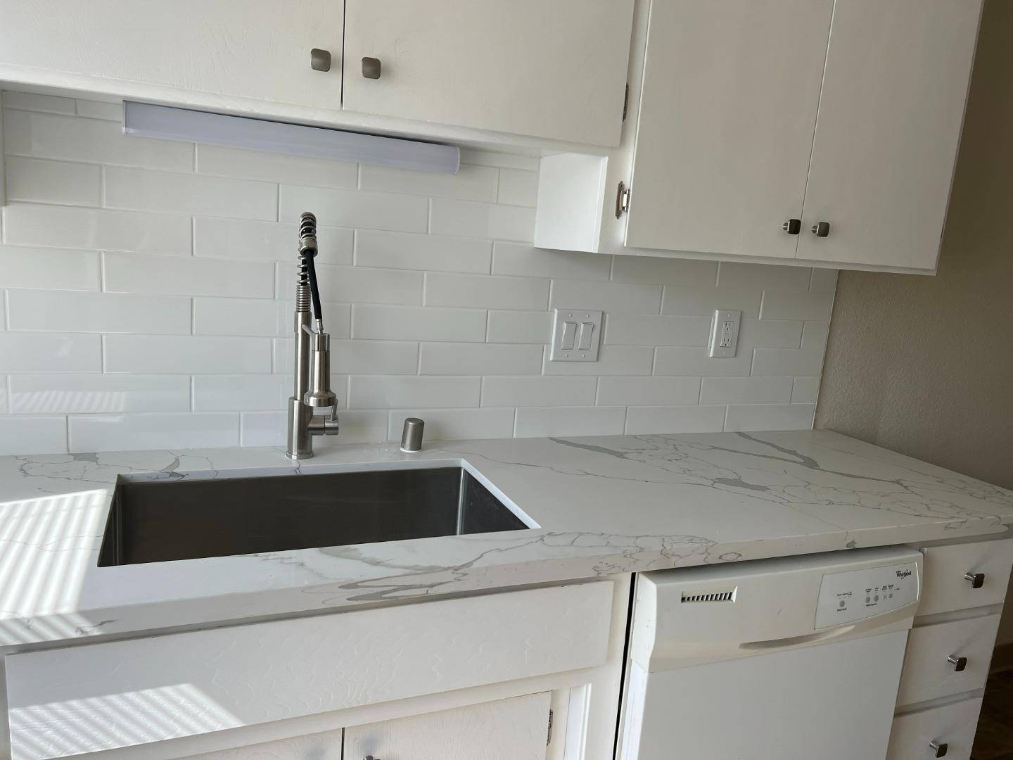 Salinas, CA 93906,1655 Seville ST