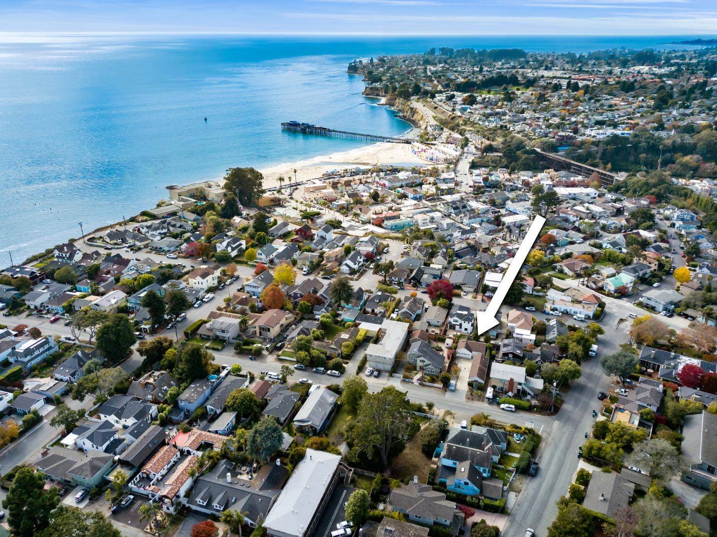 Capitola, CA 95010,217 Saxon AVE