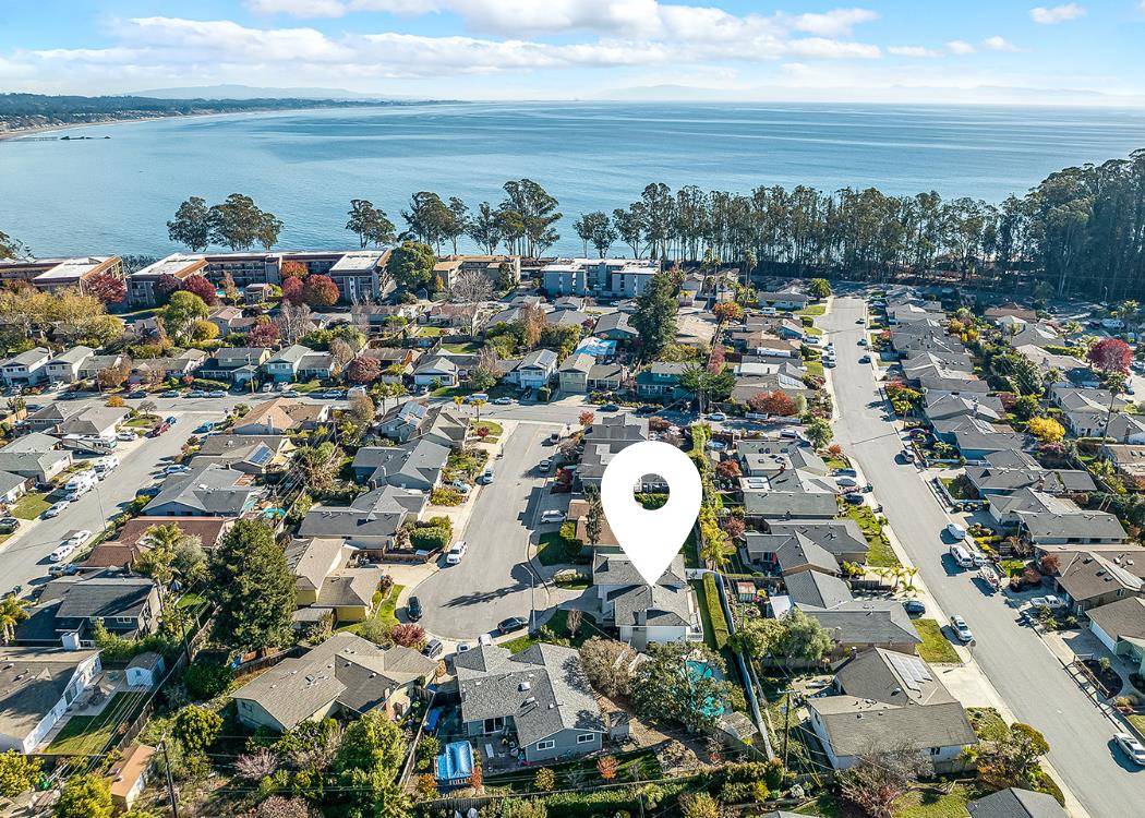 Capitola, CA 95010,149 Sir Francis CT