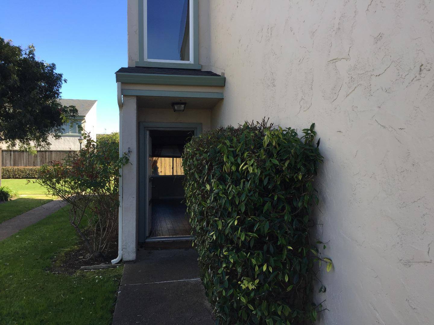 Salinas, CA 93901,1253 Los Olivos DR 54