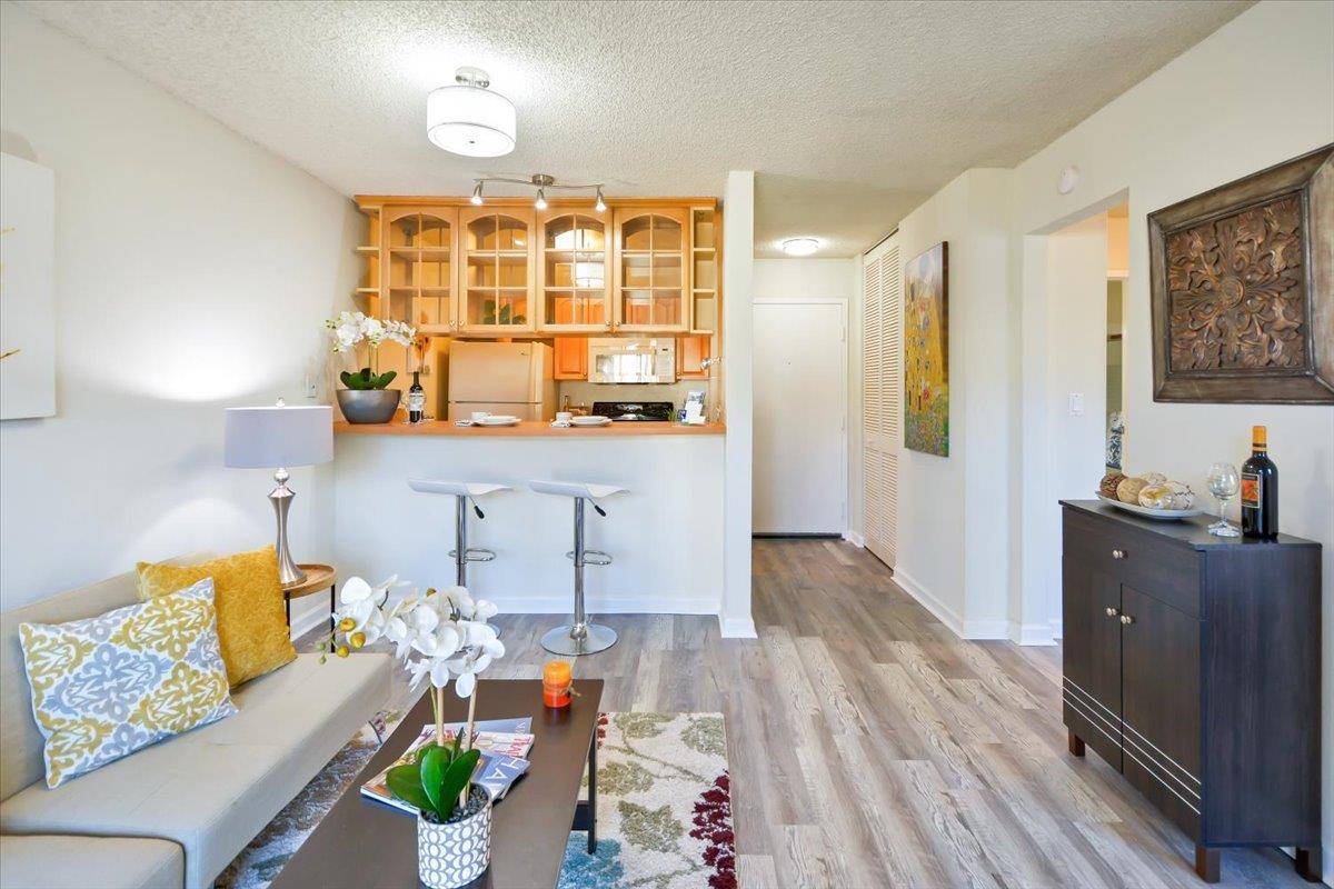 Daly City, CA 94015,397 Imperial WAY 344