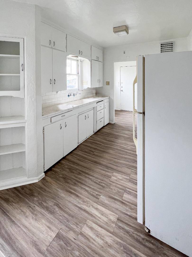 Modesto, CA 95354,306 S Santa Cruz AVE