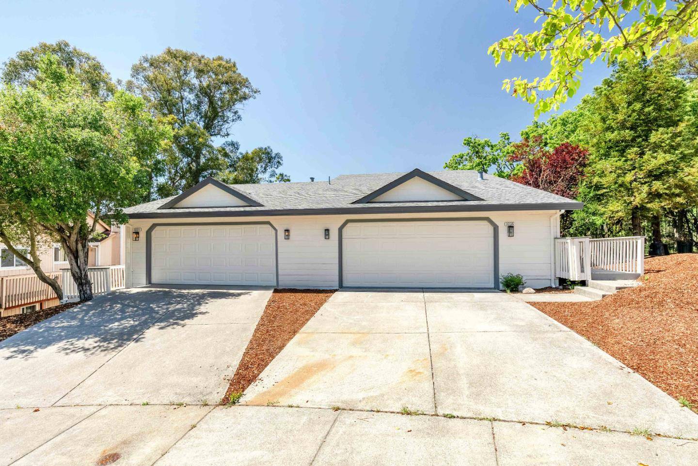 Santa Rosa, CA 95404,3233-3235 Nielsen CT