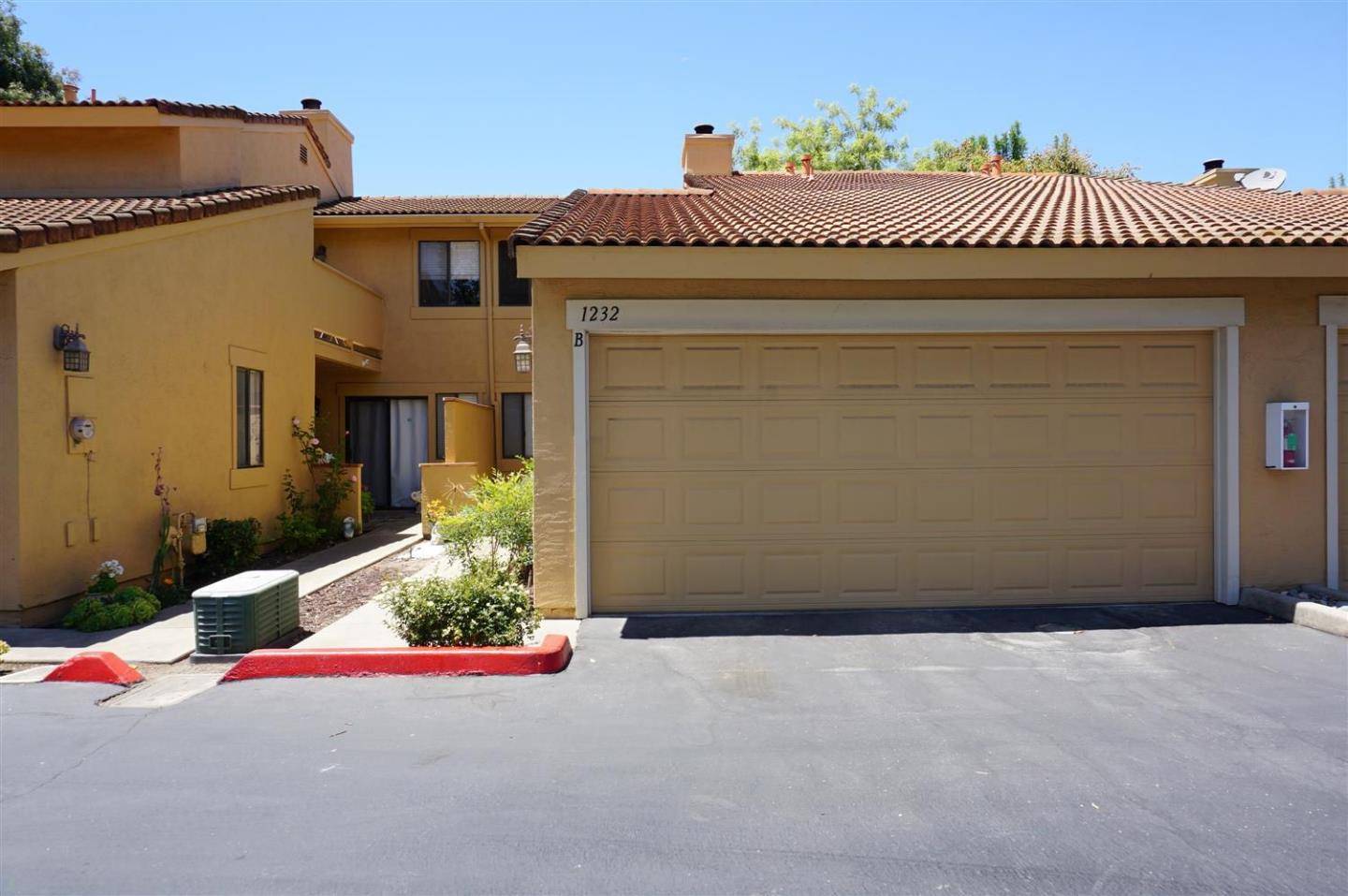 Modesto, CA 95350,1232 W Roseburg AVE B