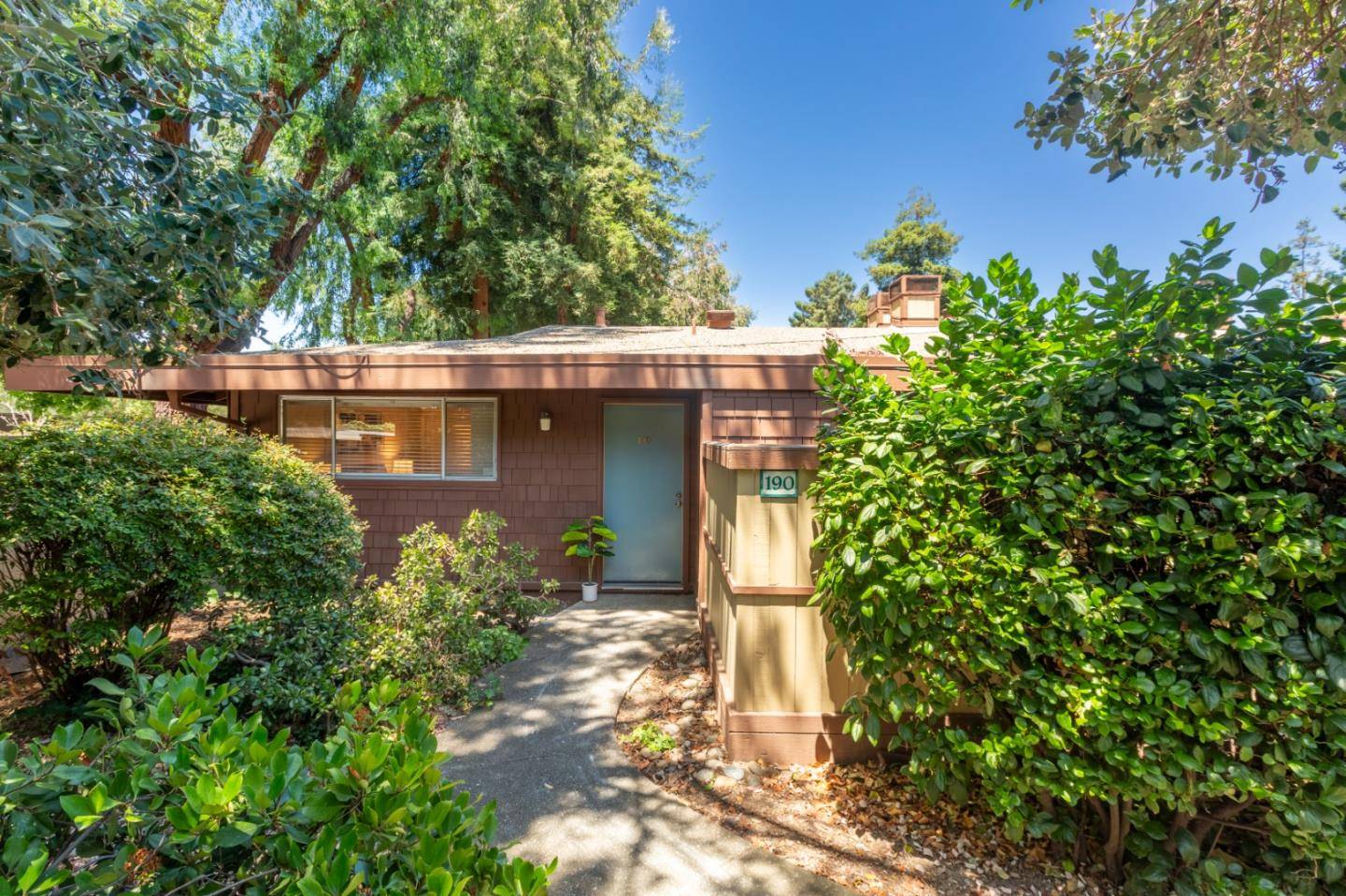 Mountain View, CA 94043,500 W Middlefield RD 190