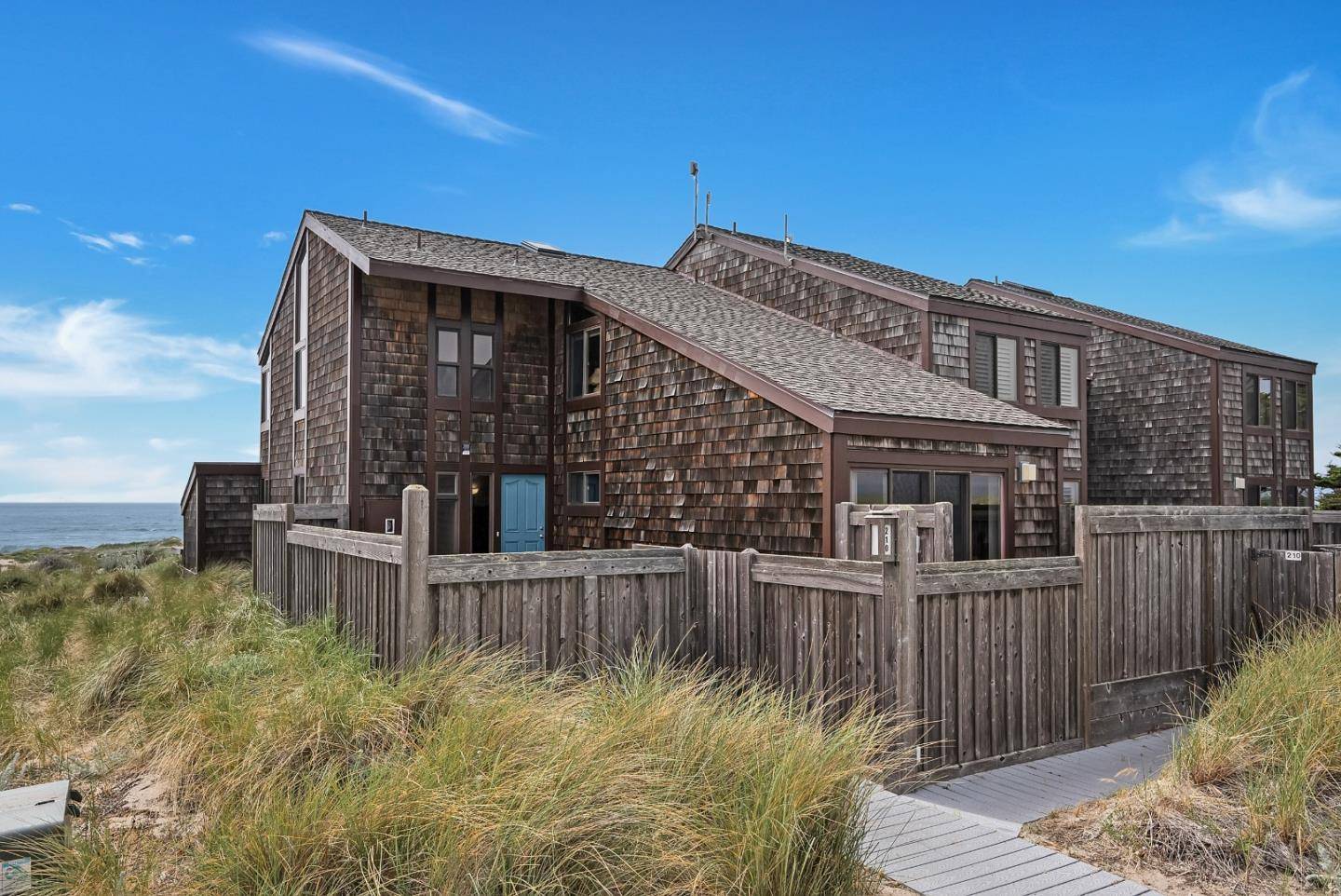 Moss Landing, CA 95039,210 Monterey Dunes WAY